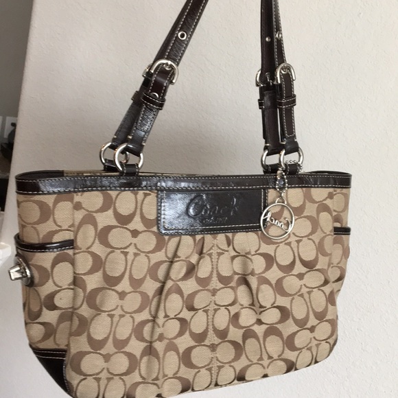 Coach Purse - Picture 1 of 3